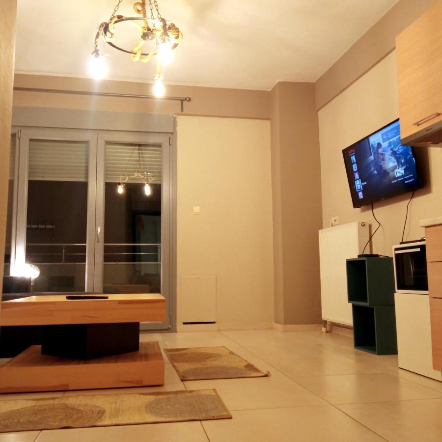 Sunny Street Apartment Thessaloniki Buitenkant foto